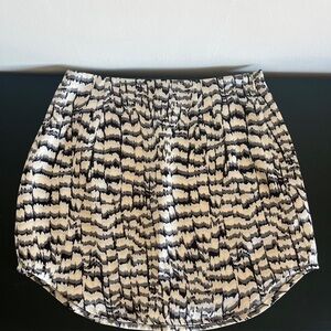 Black and White Patterned Skirt